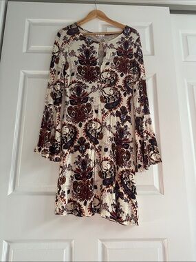 VENUS Cream A-Line Skirt with Burgundy & Navy Paisley Print